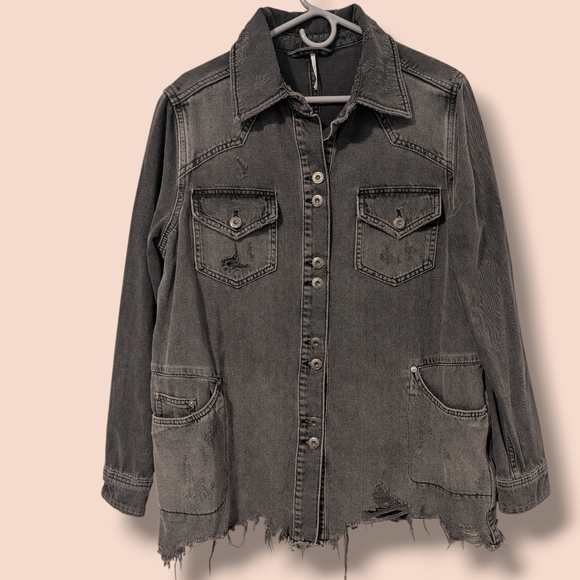 Free People Grey Denim Faded Distressed Longline Button-Up Moonchild Jacket SM - Picture 2 of 10